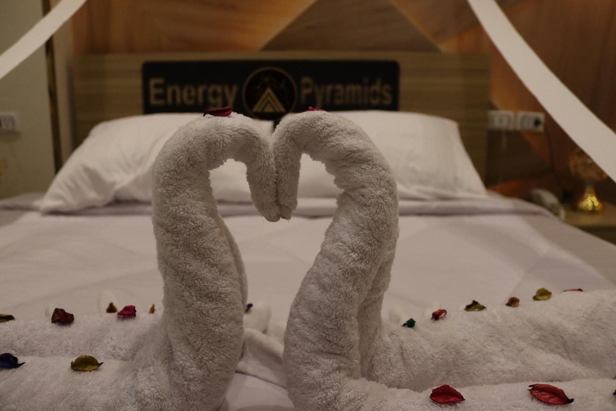 Ostello Energy Pyramids View Kafret el-Gabal Esterno foto